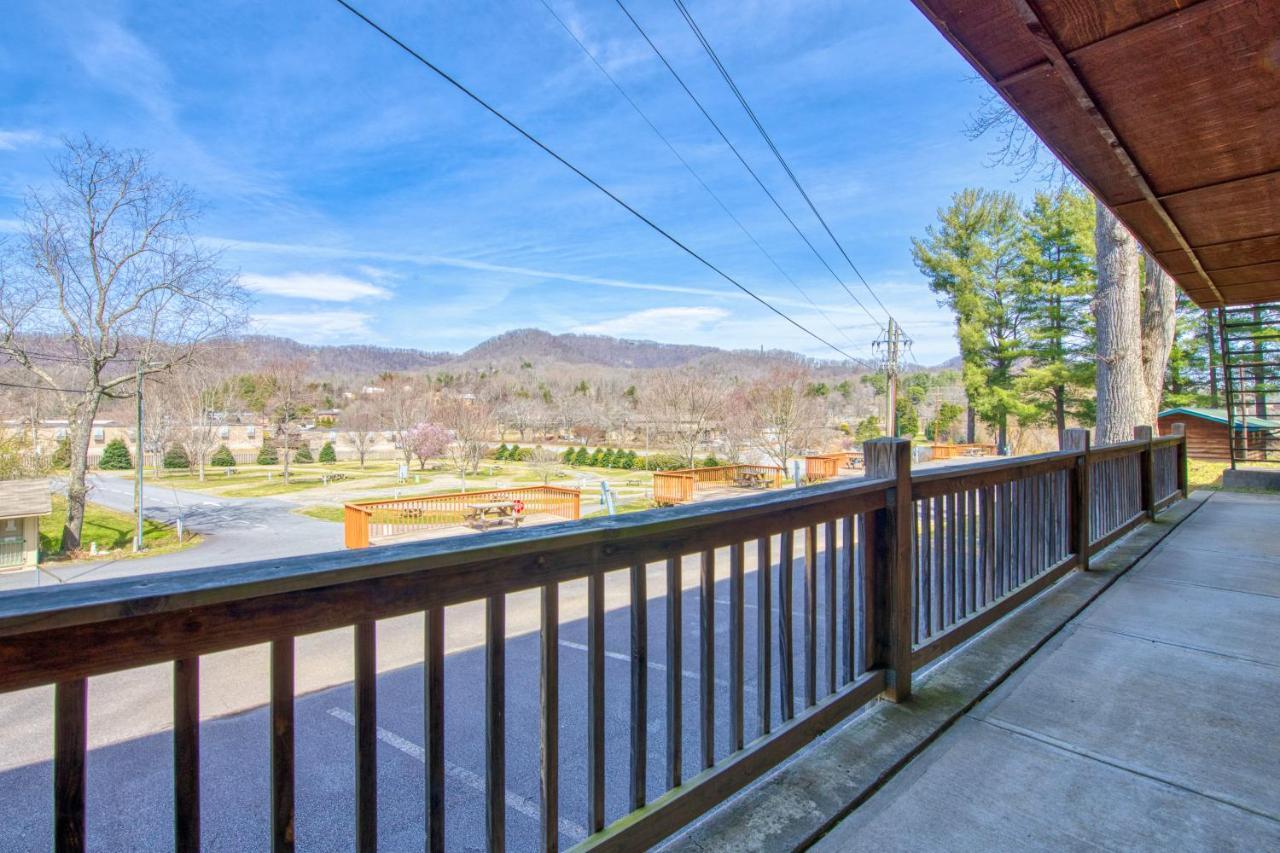 Campground Cabin Lake Junaluska Exterior foto